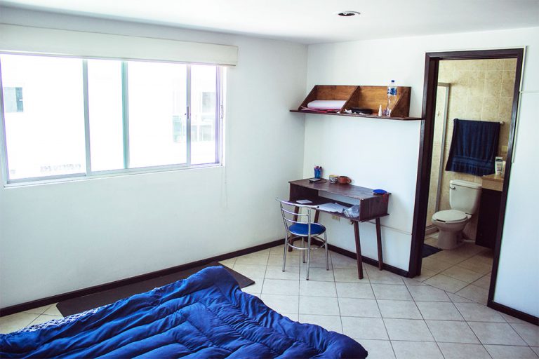 Casa Piñata Room 1 – Safe student house Puebla